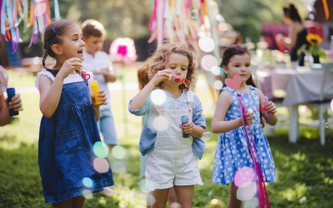 Kinder spielerisch einbinden: So wird das Willkommensfest zum Erlebnis für alle Generationen